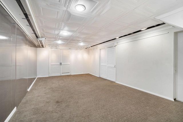 N59W38235 Mainland DRIVE, Oconomowoc, WI 53066