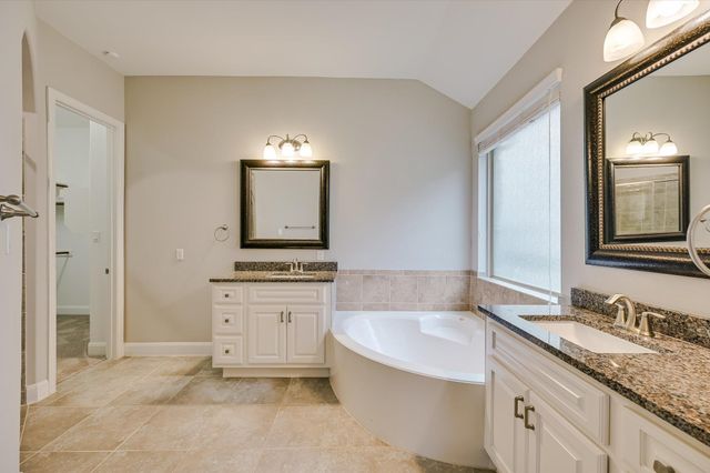 204 Maxwell WAY, Austin, TX 78738