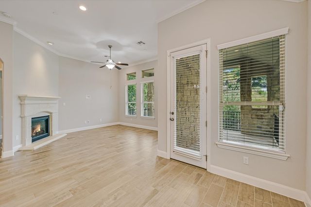 204 Maxwell WAY, Austin, TX 78738