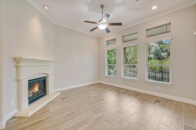 204 Maxwell WAY, Austin, TX 78738