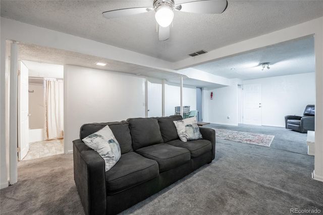 6436 Kline, Littleton, CO 80127