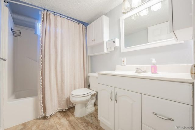 6436 Kline, Littleton, CO 80127