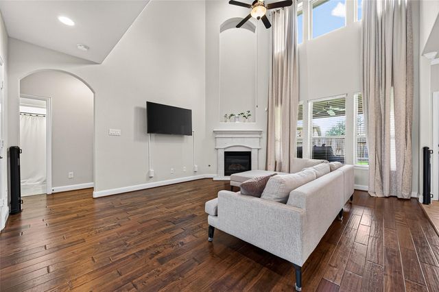 25302 Hillside Meadow Drive, Spring, TX 77389