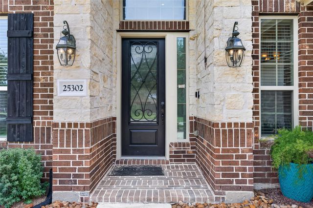 25302 Hillside Meadow Drive, Spring, TX 77389