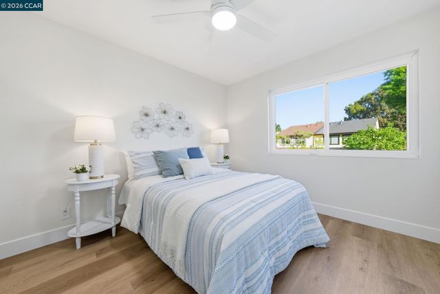 4852 Starflower Dr, Martinez, CA 94553