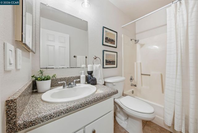 4852 Starflower Dr, Martinez, CA 94553