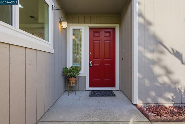 4852 Starflower Dr, Martinez, CA 94553