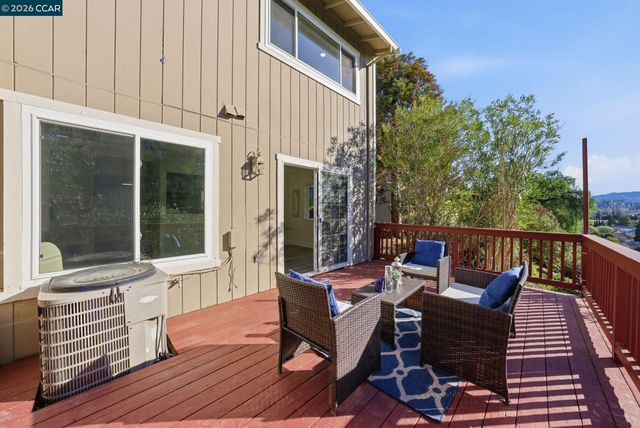 4852 Starflower Dr, Martinez, CA 94553