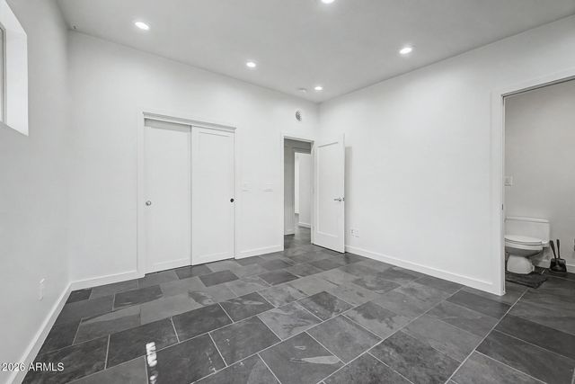2126 S LA ROSA Drive, Tempe, AZ 85282