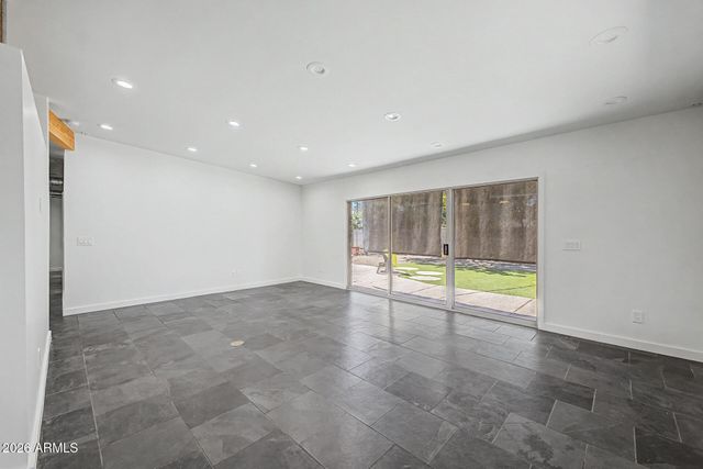 2126 S LA ROSA Drive, Tempe, AZ 85282