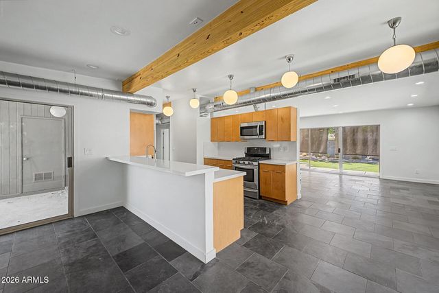 2126 S LA ROSA Drive, Tempe, AZ 85282