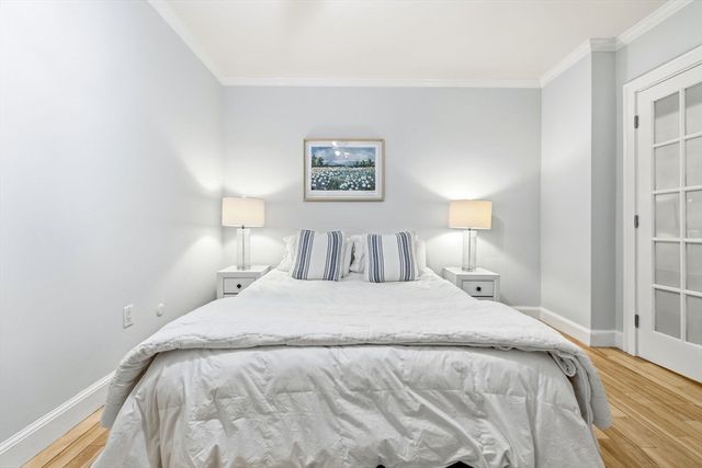 234 Marlborough St 1, Boston, MA 02116