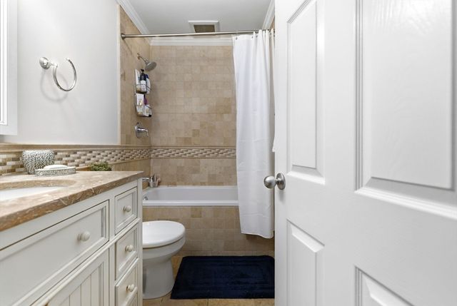 234 Marlborough St 1, Boston, MA 02116