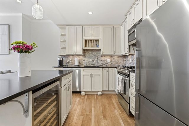 234 Marlborough St 1, Boston, MA 02116