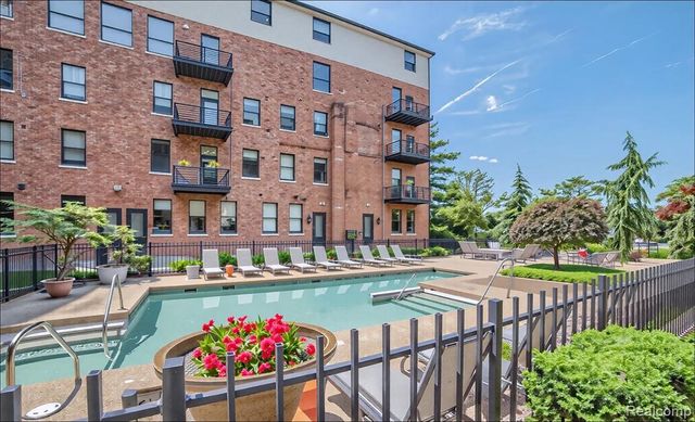 6533 E Jefferson Avenue 212W, Detroit, MI 48207