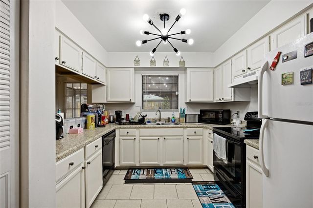 7212 SW 18TH PLACE, Gainesville, FL 32607