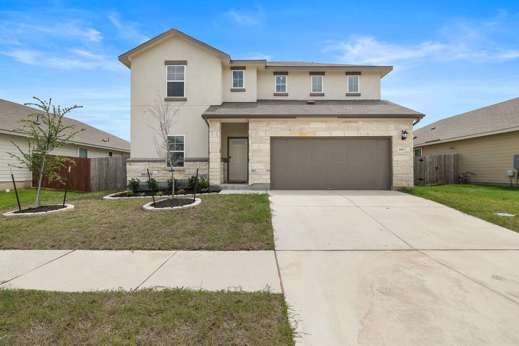205 Durango Downs DR, Hutto, TX 78634