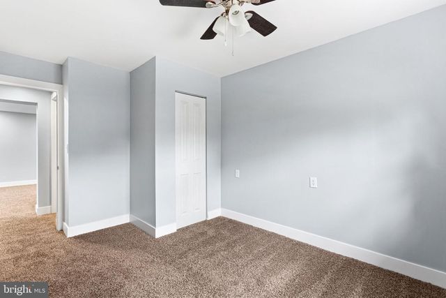 2105 LAKESIDE DR, Williamstown, NJ 08094