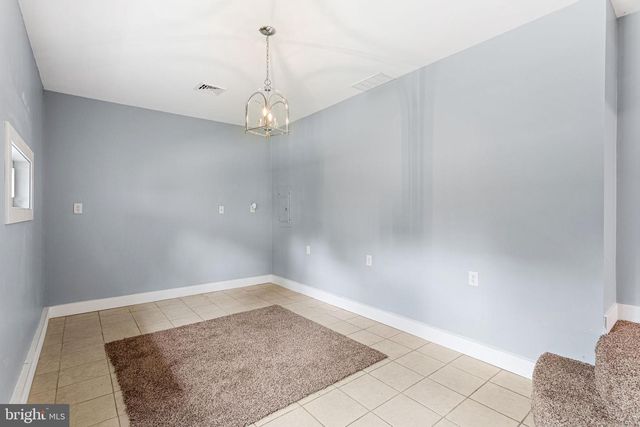 2105 LAKESIDE DR, Williamstown, NJ 08094