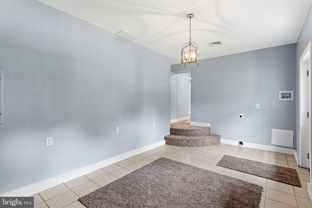 2105 LAKESIDE DR, Williamstown, NJ 08094
