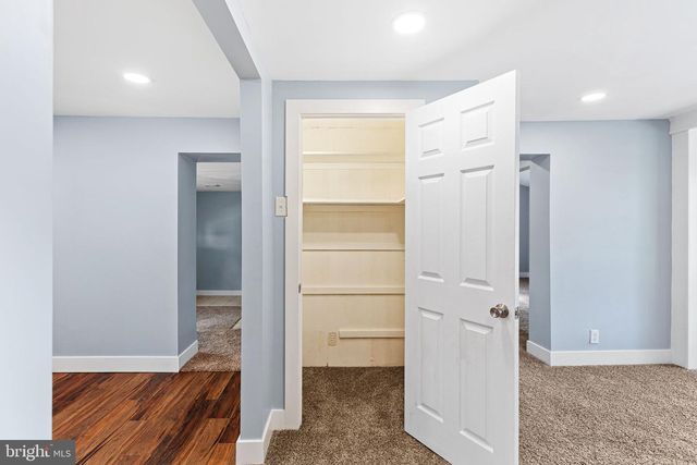 2105 LAKESIDE DR, Williamstown, NJ 08094