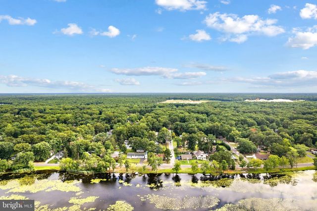 2105 LAKESIDE DR, Williamstown, NJ 08094