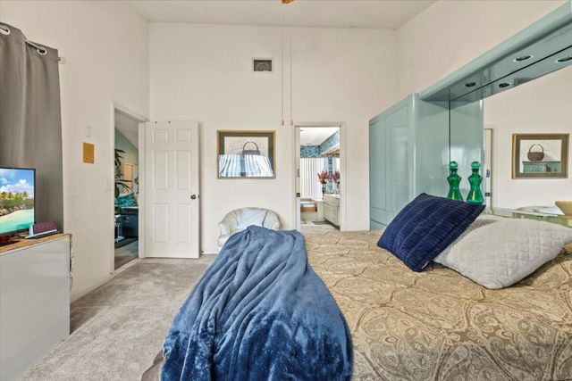 6691 S Pine Court, Palm Beach Gardens, FL 33418