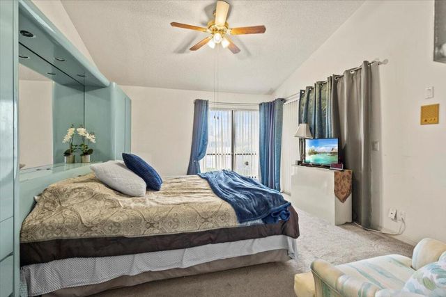 6691 S Pine Court, Palm Beach Gardens, FL 33418