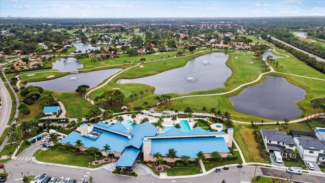 6691 S Pine Court, Palm Beach Gardens, FL 33418