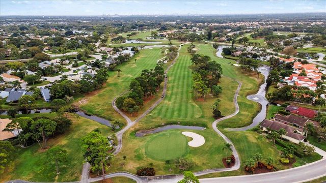 6691 S Pine Court, Palm Beach Gardens, FL 33418