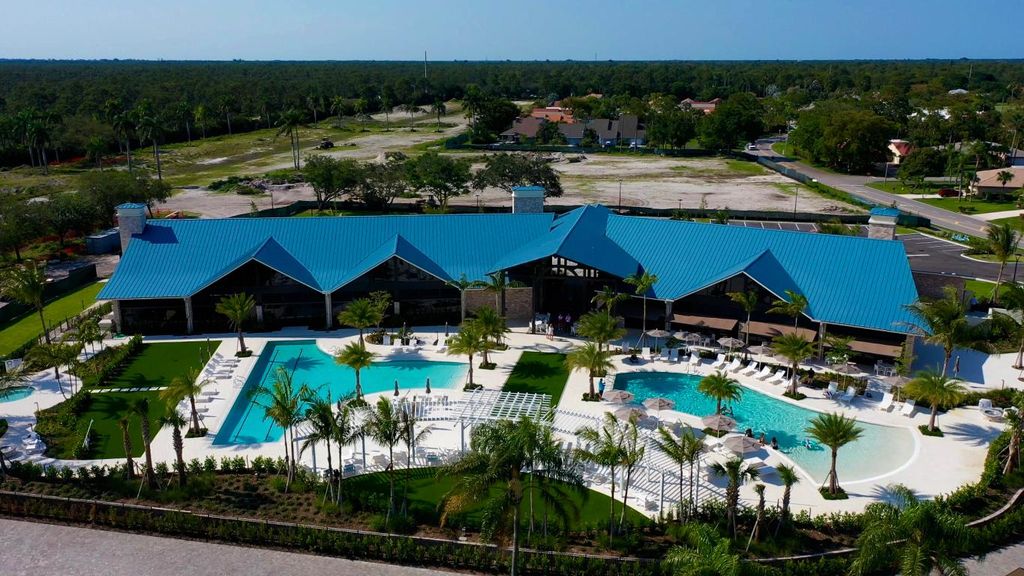 6691 S Pine Court, Palm Beach Gardens, FL 33418