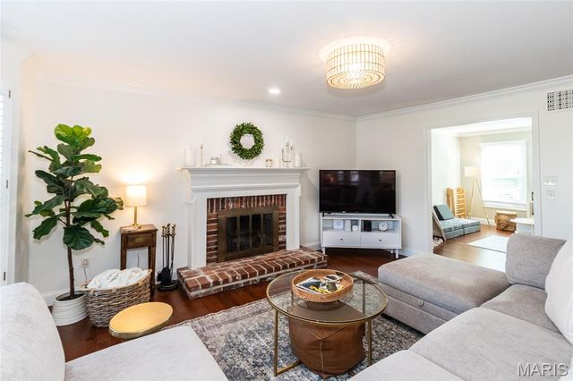 14715 Timberway Court, Chesterfield, MO 63017