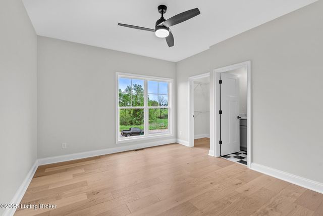 32 Dalton Dr, Fisherville, KY 40023