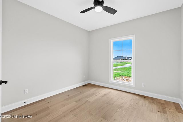 32 Dalton Dr, Fisherville, KY 40023