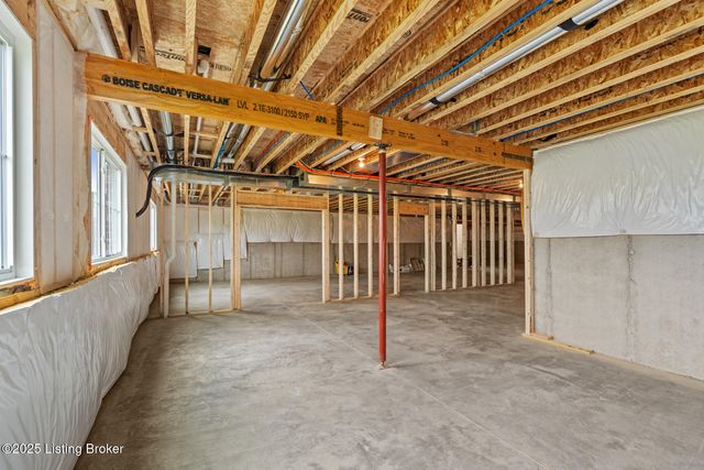 32 Dalton Dr, Fisherville, KY 40023