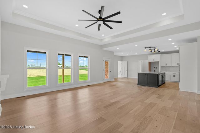 32 Dalton Dr, Fisherville, KY 40023