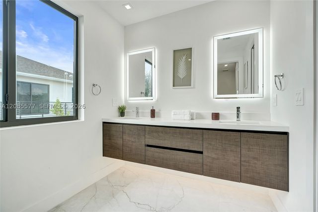 4624 SW 32nd ave A3, Dania Beach, FL 33312