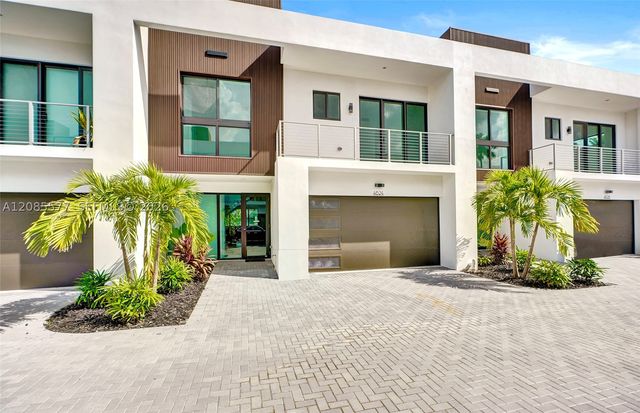 4624 SW 32nd ave A3, Dania Beach, FL 33312