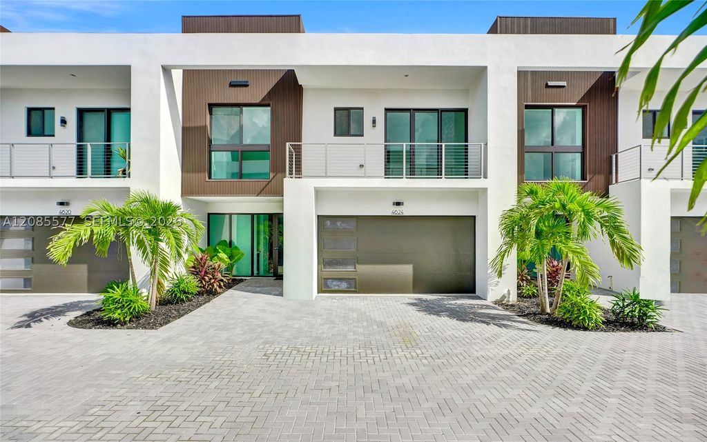 4624 SW 32nd ave A3, Dania Beach, FL 33312