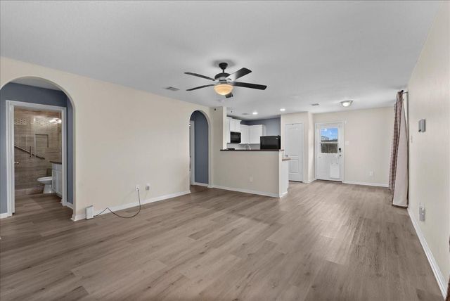 5727 Treasure Cove Road, Cove, TX 77523
