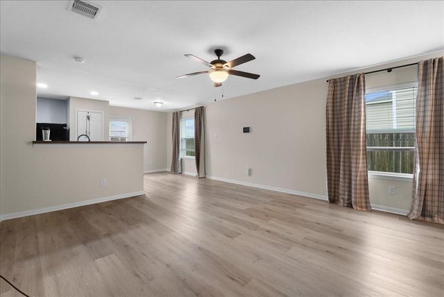 5727 Treasure Cove Road, Cove, TX 77523