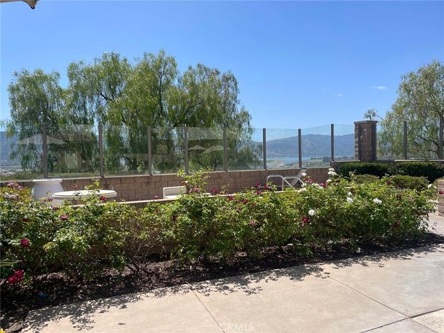 15435 Park Point 108, Lake Elsinore, CA 92532
