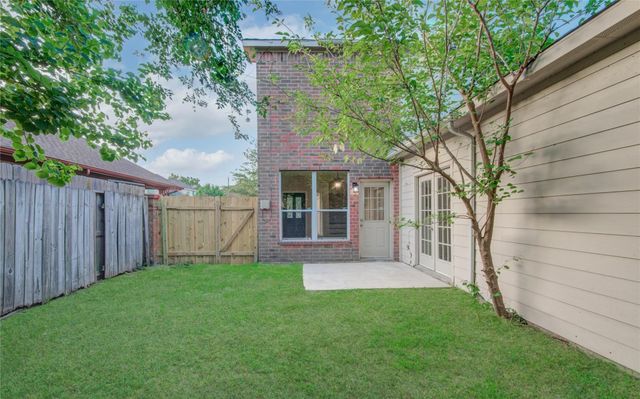 8902 Edgebrook Street, Houston, TX 77075