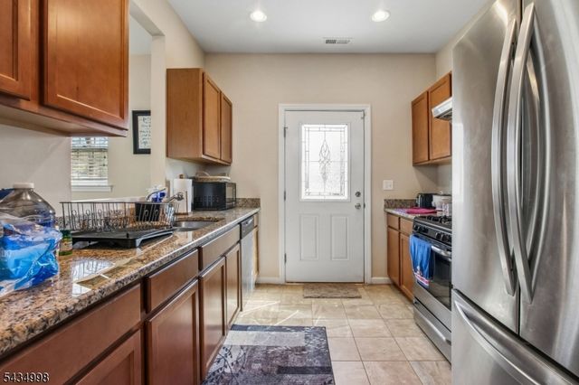3 Newark Ave, Spotswood Boro, NJ 08884
