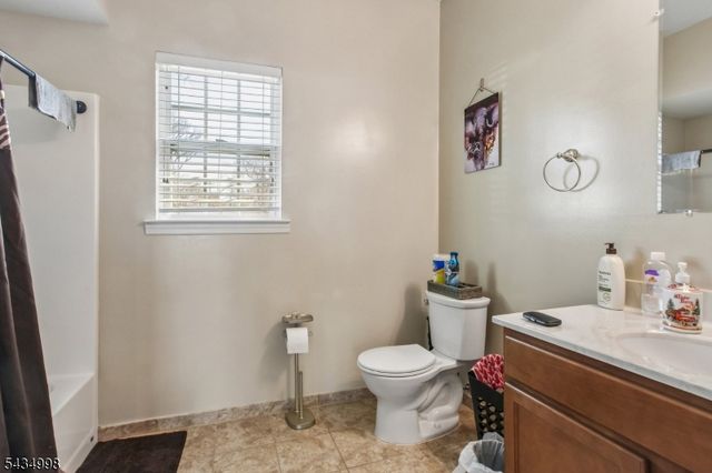 3 Newark Ave, Spotswood Boro, NJ 08884