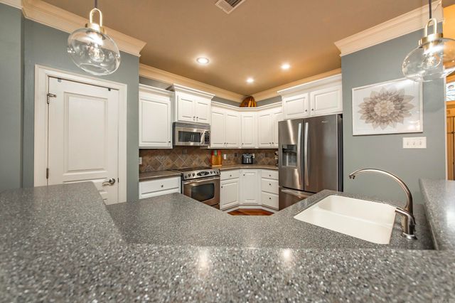 103 Beaver Creek Lane, Maumelle, AR 72113