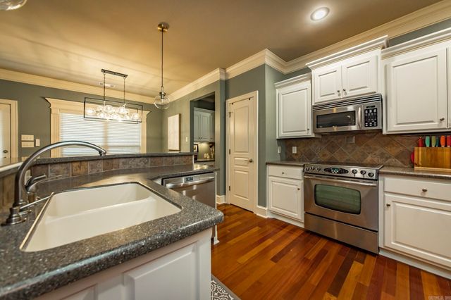 103 Beaver Creek Lane, Maumelle, AR 72113