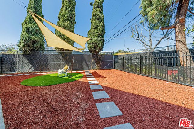 5633 La Mirada Avenue, Los Angeles, CA 90038