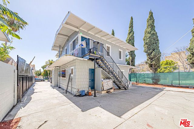 5633 La Mirada Avenue, Los Angeles, CA 90038