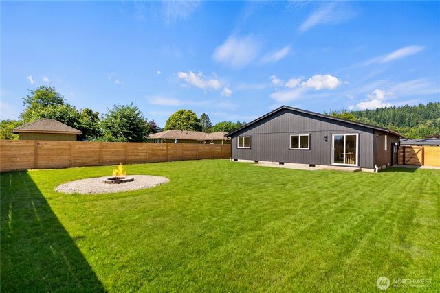 603 Washington Avenue SE, Orting, WA 98360